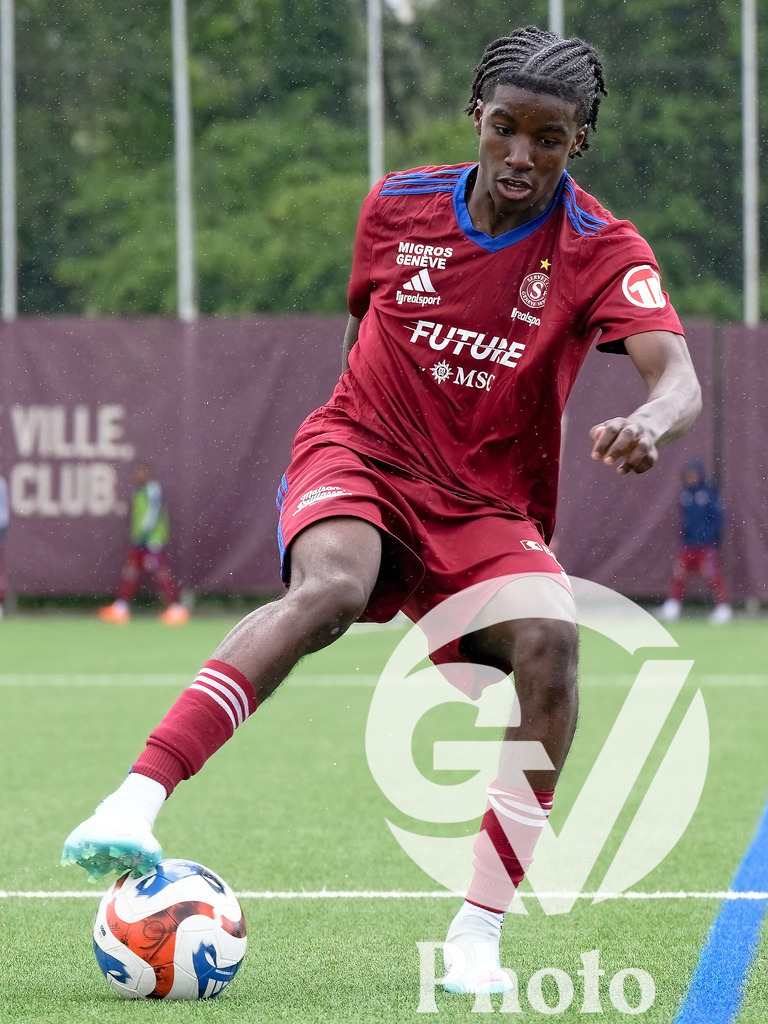 Servette M16  v Bâle M16  - Quarts de finale retour des playoffs de M16 Elite | Geneva, Switzerland - May 16 : during the Quarts de finale retour des playoffs de M16 Elite  match between Servette M16  and Bâle M16  at Stade de Balexert  on May 16 , 2026 in Geneva, Switzerland.