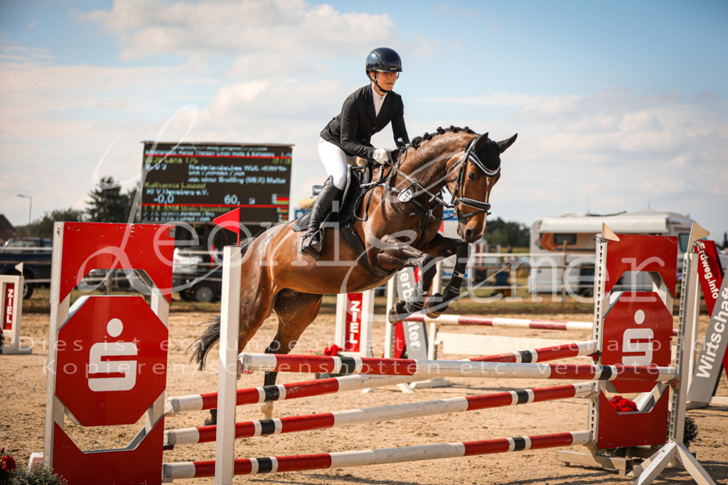 24.FrSpA00204 | Leoni Ertmer Photography - Realisiert mit Pictrs.com