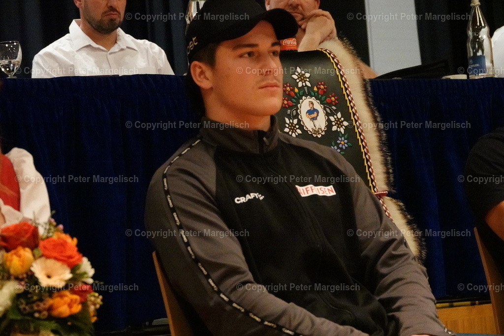 DSC00302 | Schwingen - Realisiert mit Pictrs.com