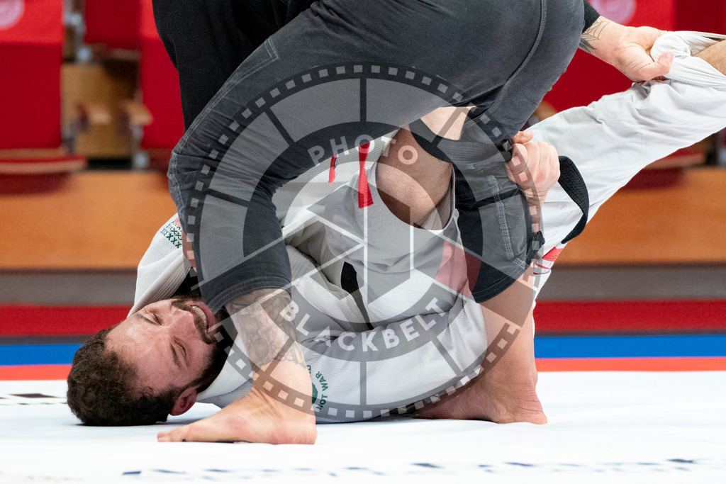 20231106PBB1270 | Fighters compete during the AJP World Master Championship in the Mubadala Arena in Abu Dhabi, Arab United Emirates, on November 6, 2023.