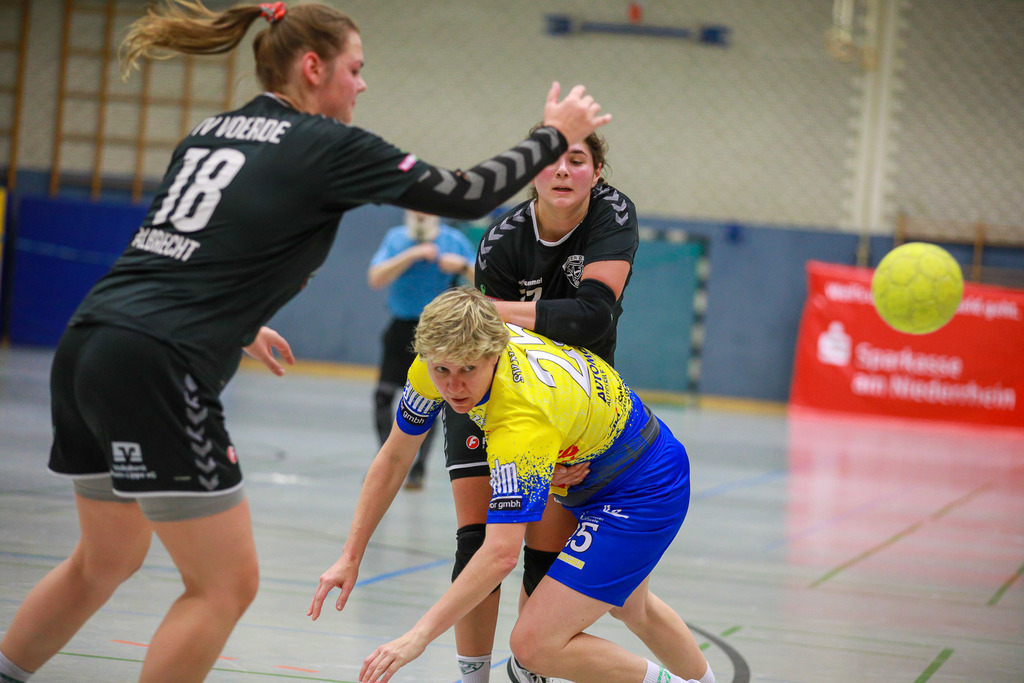 SVN_TvVoerde_021124_126 | Bildergalerie von Sport-Ereignissen aber auch von weiteren spannenden Dingen - nicht nur vom Niederrhein. In Anlehnung an den bekannten Spruch von Hanns Dieter Hüsch heißt das Motto: "Niederrhein ist überall".  - Realisiert mit Pictrs.com