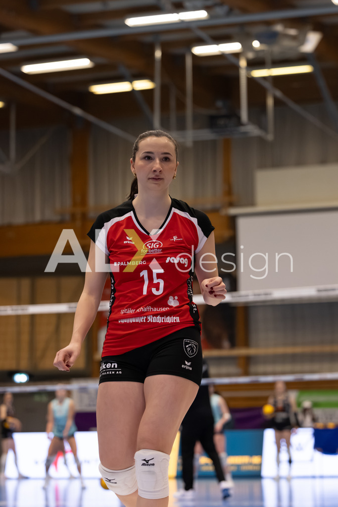 Volleyball I Frauen I Saison 2025-2026 I Volleyball NLA | Women I Round 16 I VC Kanti Schaffhausen - Viteos NUC I 31.01.2026 | 15 Alessia Pazin (CH) (VC Kanti Schaffhausen) – Pass / Zuspiel - Realisiert mit Pictrs.com