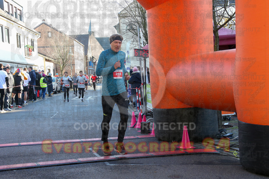 241201_1237_EX1_2930 | Sportfotografie im Rhein-Sieg Kreis, Köln, Bonn, NRW, Rheinland Pfalz, Hessen, etc. Unser Tätigkeitsfeld umfasst den Laufsport vom Volkslauf über den Marathon, Duathlon, Triathon bis zum Ultralauf wie Kölnpfad Ultra oder Schindertrail.