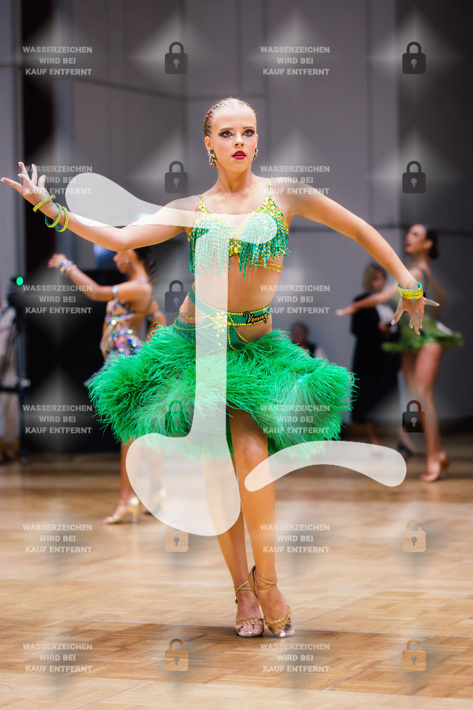 GOC 2025 - WDSF Solo Junior II Latin Female - 2025-08-21-7934 | Webshop for digital downloads and prints of dance sport, event & show photographer Julian Link - Realisiert mit Pictrs.com