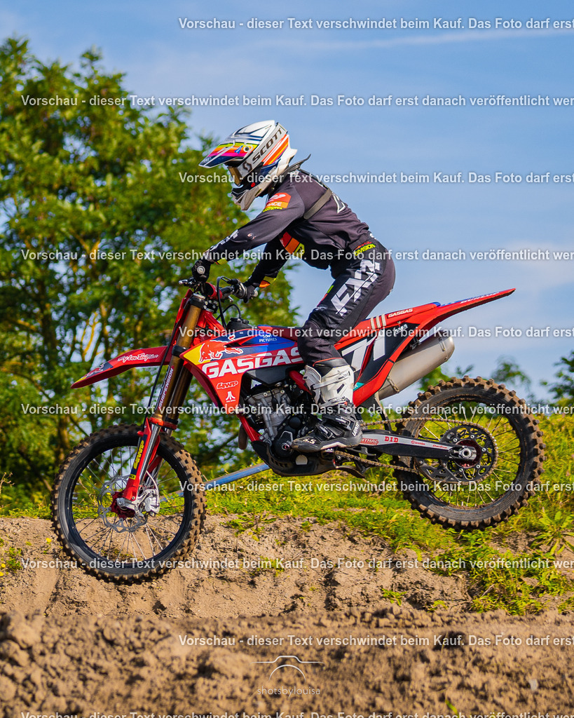 09_20_LM_Schenkenhorst-8195 | Sportfotografin aus Berlin-Brandenburg mit Fokus auf Motocross. Ich halte deine sportliche Leistung und echte Emotionen auf und neben der Strecke professionell fest. Entdecke die Fotos von deinem Rennen und bestelle sie direkt hier im Shop.