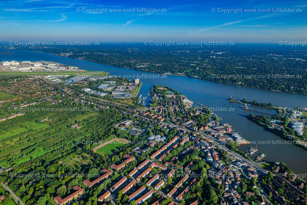 Hamburg_Finkenwerder_Gewerbegebiete_Hafen_ELS_9930070923 | HAMBURG 07.09.2023 Industrie- und Gewerbegebiet " Finkenwerder " in Hamburg, Deutschland. // Industrial and commercial area " Finkenwerder " in Hamburg, Germany. Foto: Martin Elsen