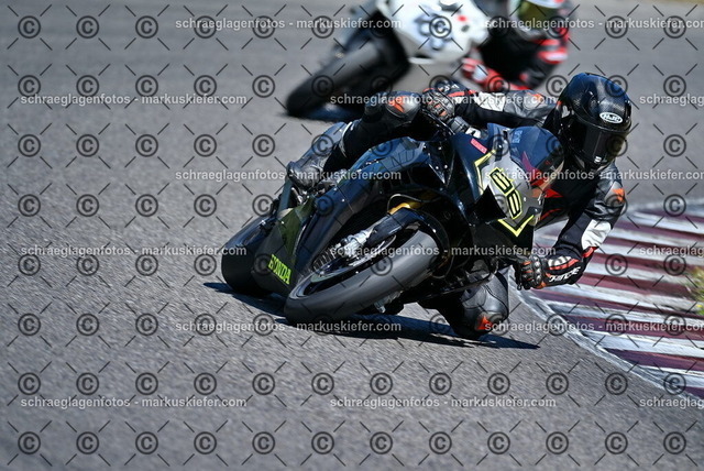 26bt04-0270 | markuskiefer.com - Realisiert mit Pictrs.com