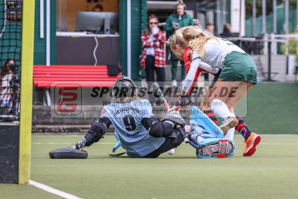 MJ_2022-09-25_HTCU-BHC-38 | Finja Stark (Uhlenhorst Mülheim #9), Uhlenhorst Mülheim - Berliner HC am 25.9.2022 im Waldstadion, Mülheim a. d. Ruhr