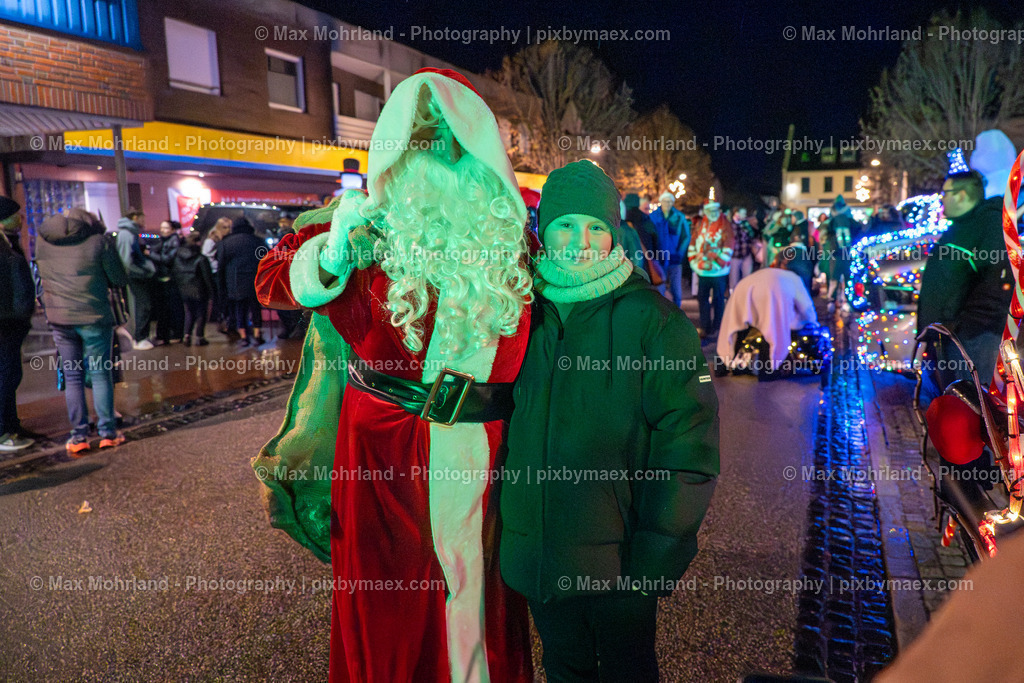 Lichterfahrt-Barsntorf_061225-MM_8924-0055 | Max Mohrland - Photography - Realisiert mit Pictrs.com