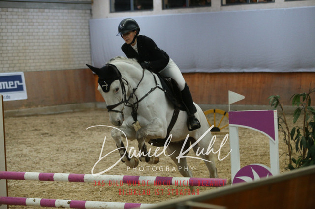 IMG_0738 | Turnierfotos kaufen im Webshop von Daniel Kuhl Photography – entdecke professionelle Reitsportfotos aus Turnieren & Events. Hochwertige Turnierbilder online bestellen & sichern. Jetzt Fotos von Reitsportturnieren kaufen!