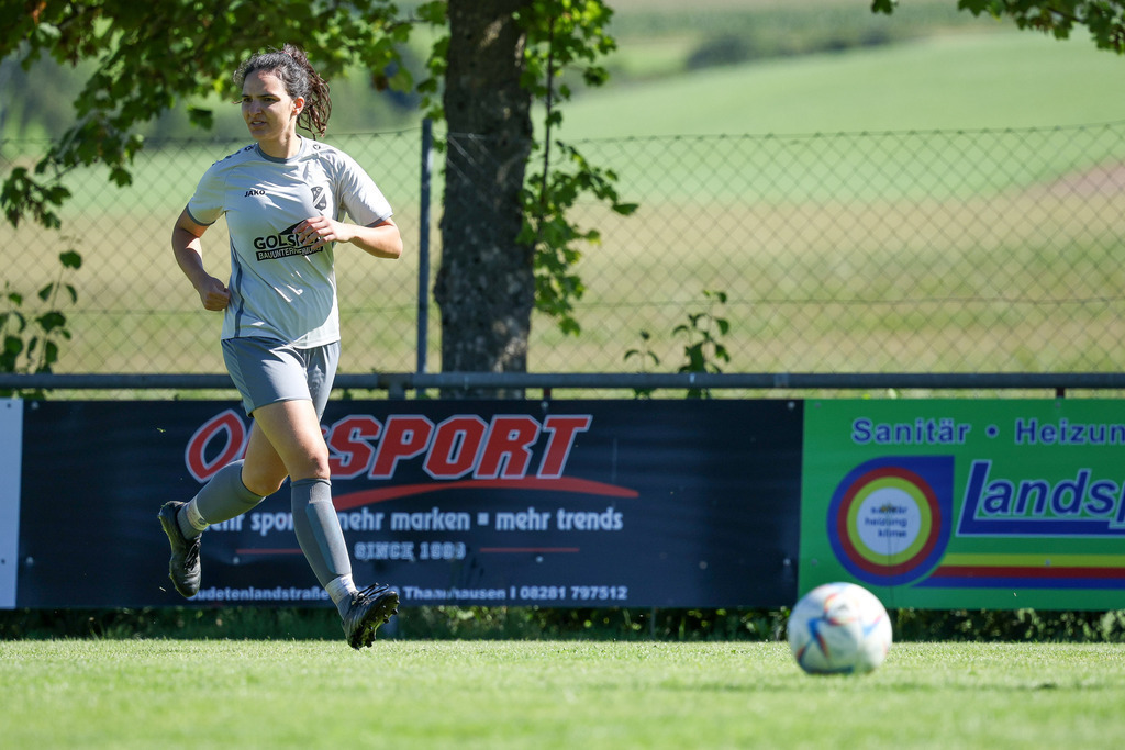 Fußball I FRAUEN I Saison 2025-2026 I Freundschaftsspiel I FC Loppenhausen - 1FC Heidenheim 1846 II I_250831_8245 | Fotopresso – Sportfotografie in Heidenheim & Umgebung. Professionelle Sportfotografie für unvergessliche Momente. Dynamische Action-Shots, emotionale Szenen & hochwertige Bilder. - Realisiert mit Pictrs.com