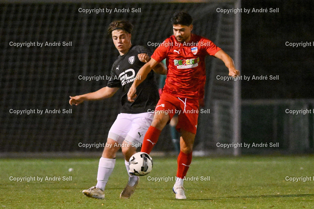 Inter Türkspor Kiel vs SSG Rot-Schwarz Kiel | Rezan Acer (Inter #47) vs Tim Jansa (Kiel #24) / Fußball-Landesliga Schleswig Männer 2026/2027 / Inter Türkspor Kiel vs SSG Rot-Schwarz Kiel / Hans-Mohr-Sportplatz (Kunstrasen) / Kiel / 25.09.26 - Realisiert mit Pictrs.com