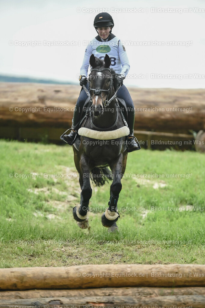 20230513_CCI2_Section2_Gelände_0438 | equistock
