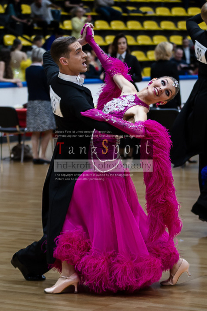 20250517_HessenTanzt_WDSF_IntOpen_Std_1383 | Tanzsportbilder, Standardtanz, Lateintanz, WDSF, DTV, LTVB, dancecomp, goc, hessen tanzt, blaues band der spree, walzer, tango, wiener walzer, slowfox, quickstepp, samba, rumba, cha-cha-cha, paso doble. jive, hd-kroft photography, turniertanzsport