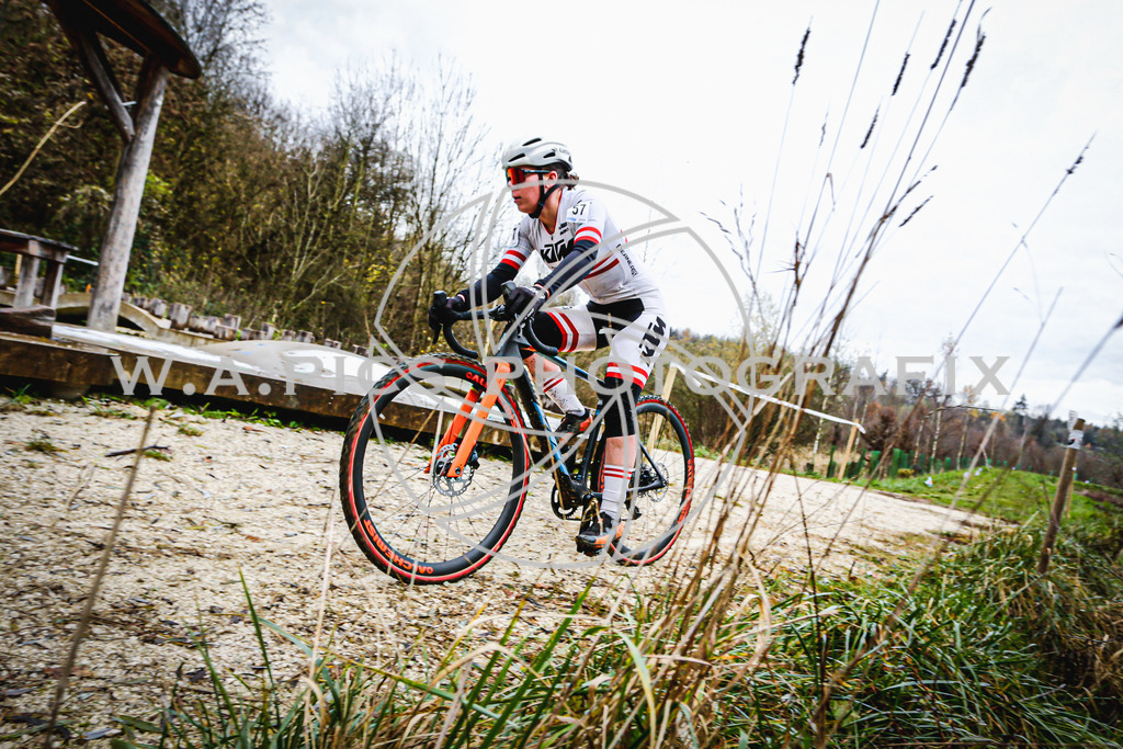 ..... | AUSTRIA, 24.11.24, 3.Radquerfeldein GP um das Sportzentrum Gunskirchen Image shows: Photo: Wapics / Andreas Willdoner