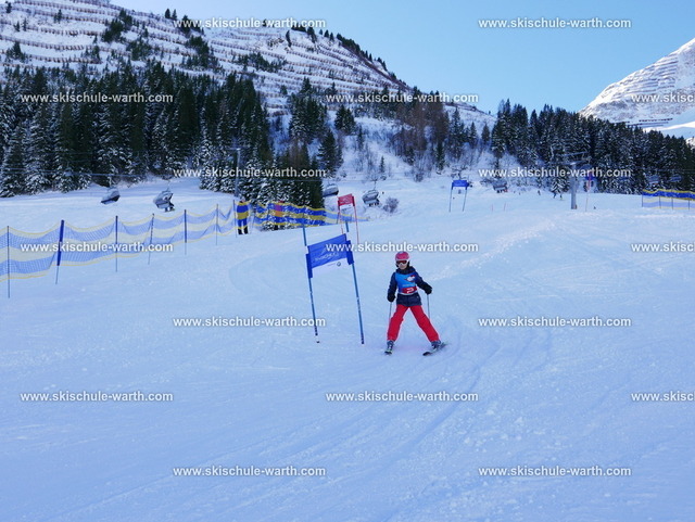 Manuel (2) | Photos von der Skischule Warth - Realisiert mit Pictrs.com