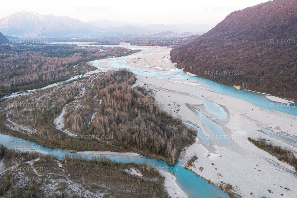 Aerial view: View of the town in Colle in the state Friuli Venezia Giulia, Italy. – Photo: IMG_105606.jpg taken on 04/07/2018 by Werner Riehm/FLY-FOTO.com – Resolution of the original: 5472 x 3648 px