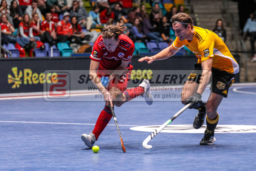 MJ_20230204-HTHC-MHC-M-23 | Peer Henrichs (Mannheimer HC #16), Harvestehuder THC - Mannheimer HC am 4.2.2023 in der Ballsporthalle, Frankfurt am Main