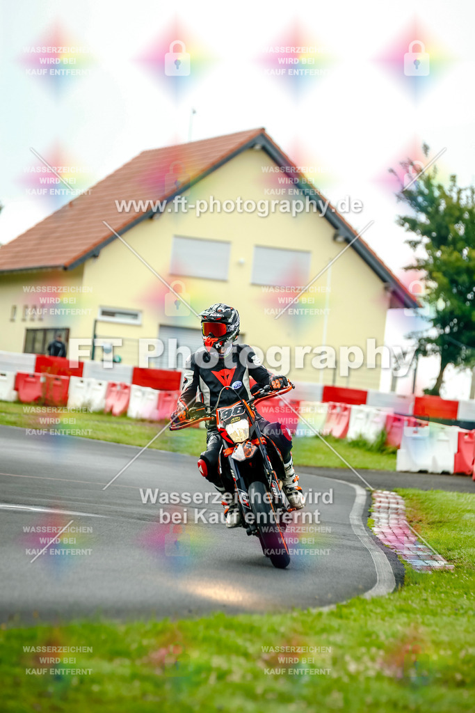 VBK-4064 | Hier findet Ihr Bilder von Touristenfahrten auf der Nürburgring Nordschleife oder von anderen Veranstaltungen die ich besucht habe. Viel Spass beim Durch Schauen 