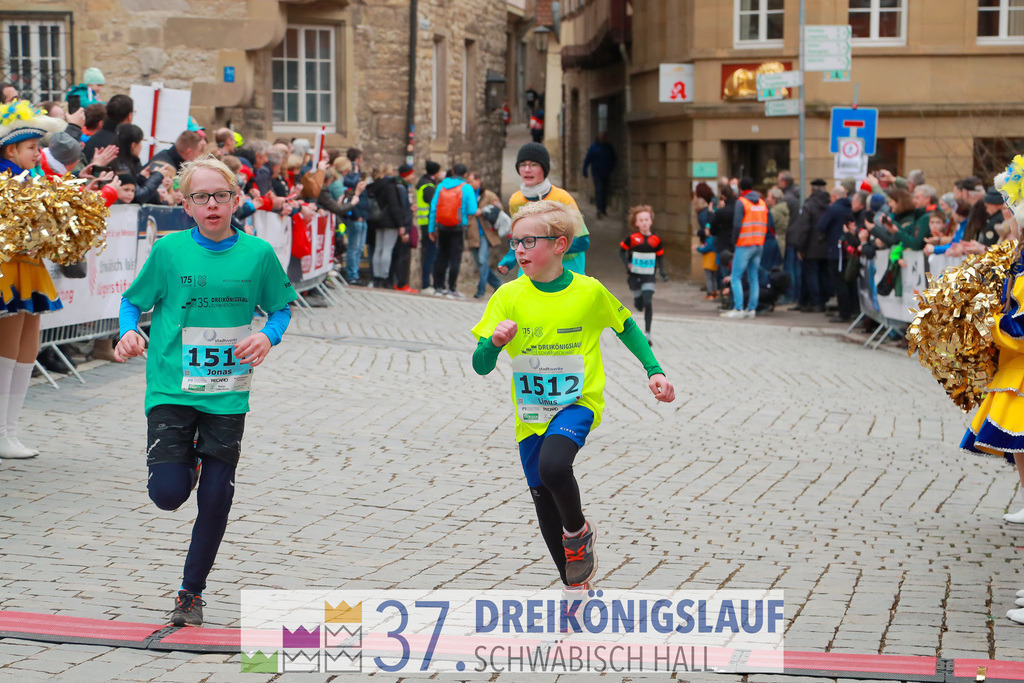 Stadtwerke Jugendlauf 1700m | 3 Koenigslauf 2023 - Realisiert mit Pictrs.com