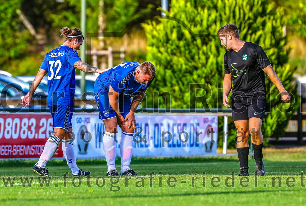 2023-07-25_078_FC_Langengeisling_III_gegen_SV_Riedmoos_III | Erding, Deutschland, 25.07.2023:
Fußball, C-Klasse 2023 / 2024, Testspiel, FC Langengeisling III gegen SV Riedmoos e.V. 1959 III, Endergebnis: 3:5

Foto: Christian Riedel / fotografie-riedel.net