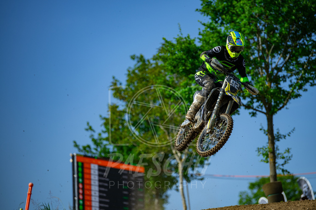 MX 2 (141) | Paeschuphoto Shop - Wer nicht sucht der auch nicht findet.Ob Motocrossbilder oder von einem besuchtem Spiel, Hauptsache Action. - Realisiert mit Pictrs.com