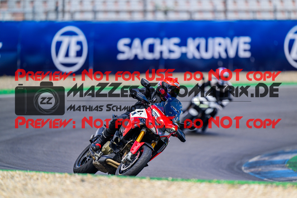 MaZZes_FotoMatrix_240615_6007705_3661 | INST