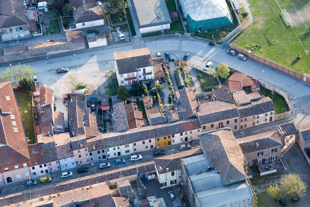 Aerial view: View of the town in Comacchio in the state Ferrara, Italy. – Photo: IMG_098666.jpg taken on 04/06/2017 by Werner Riehm/FLY-FOTO.com – Resolution of the original: 5472 x 3648 px