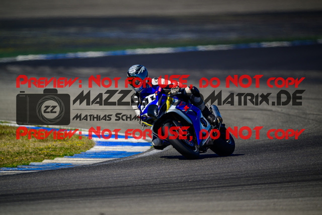 MaZZes_Fotomatrix_20250407_6007705_6185 | ROT