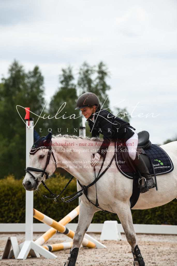 20230518_JK-Röhrsdorf-10-531 | Pferde- und Turnierfotografie in Westsachsen. Pferdeportraits, Auftragszeichnungen und intuitive Kunst.