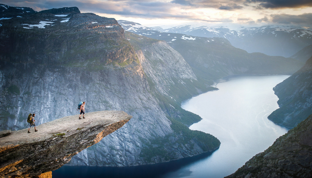 Norwegen Trolltunga 01 | christophschaarschmidt - Realisiert mit Pictrs.com