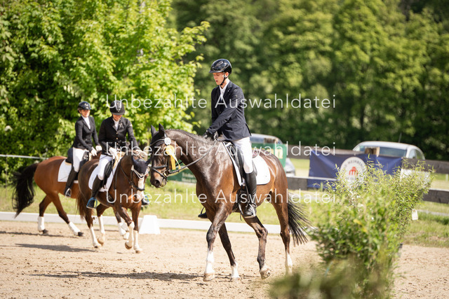 Bad_Meinberg_08742 | saradresslerfotografie - Realisiert mit Pictrs.com