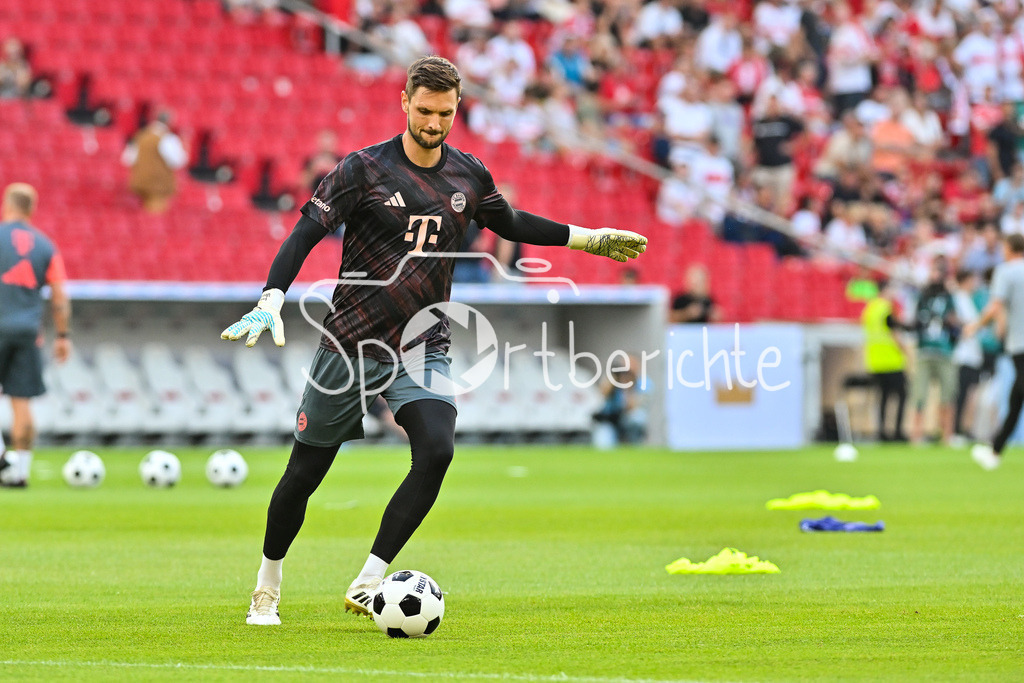 VfB Stuttgart - FC Bayern München | im Bild Sven ULREICH (FC Bayern München 26) / Einzelfoto / Freisteller / Franz-Beckenbauer Supercup: VfB Stuttgart - FC Bayern München; MHP Arena am 16.08.2025