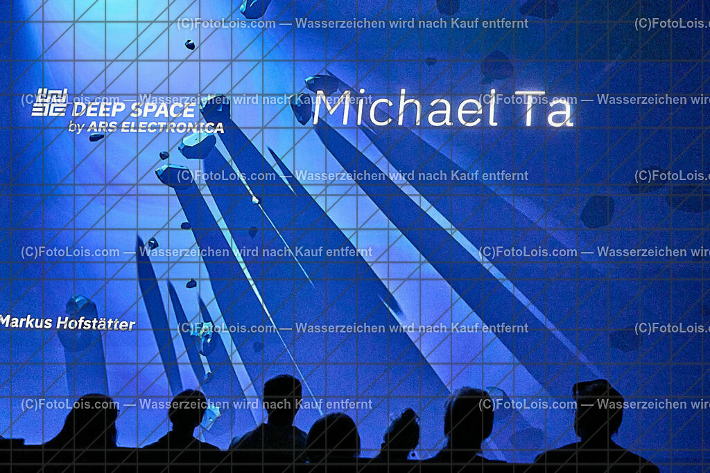 ALP8668_Linz_ARS-Elektr_MH_Nassplattenfotografie_Ta Michael | (C)FotoLois.com, Alois Spandl, Linz an der Donau - ARS Elektronica Center, Multimediashow über Nassplattenfotografie von Markus Hofstätter, Fr 13. Oktober 2023.