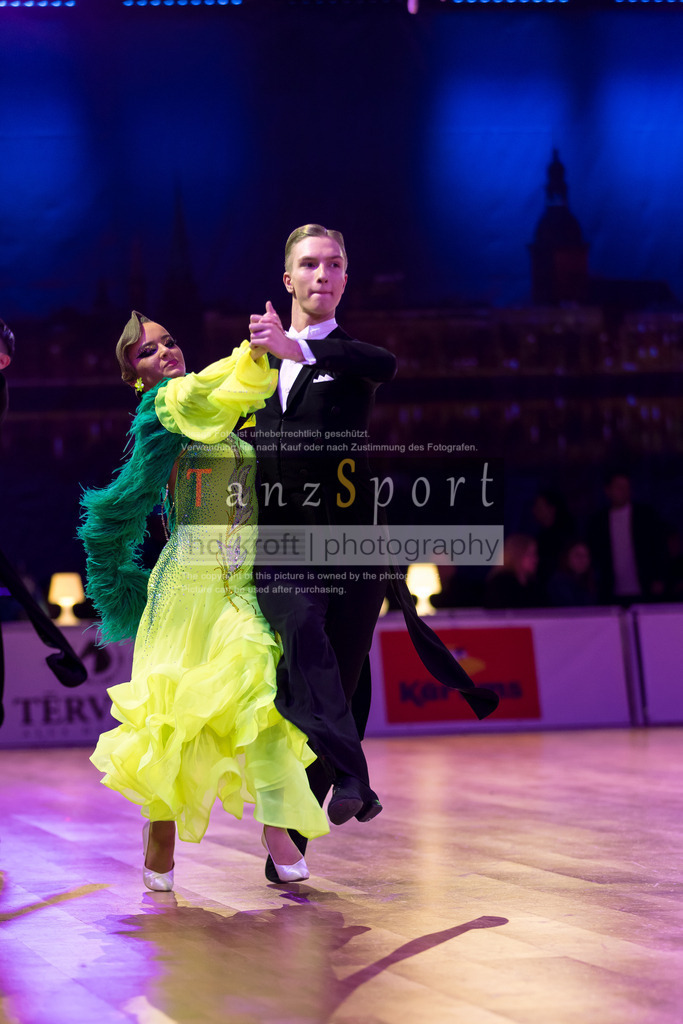20241215_WDSF_Open_Youth_Std-Riga-8591 | Tanzsportbilder, Standardtanz, Lateintanz, WDSF, DTV, LTVB, dancecomp, goc, hessen tanzt, blaues band der spree, walzer, tango, wiener walzer, slowfox, quickstepp, samba, rumba, cha-cha-cha, paso doble. jive, hd-kroft photography, turniertanzsport