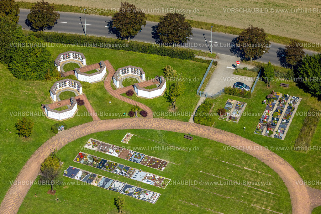 Gevelsberg240815564 | Luftbild, kommunaler ZentralFriedhof,  Urnengräber Urnenwände, Berge, Gevelsberg, Ruhrgebiet, Nordrhein-Westfalen, Deutschland