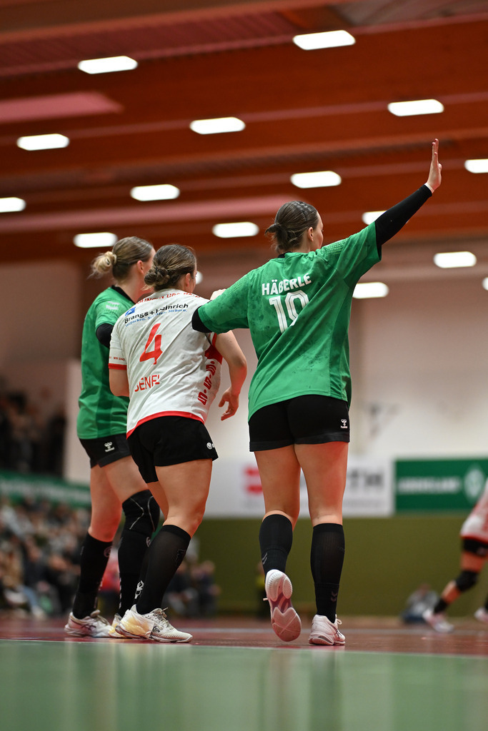 Handball I Frauen I Saison 2024-2025 I 2. Bundesliga I 11. Spieltag I SV Werder Bremen - HSV Solingen-Gräfrath 76 | Der Sportfotograf. - Realisiert mit Pictrs.com