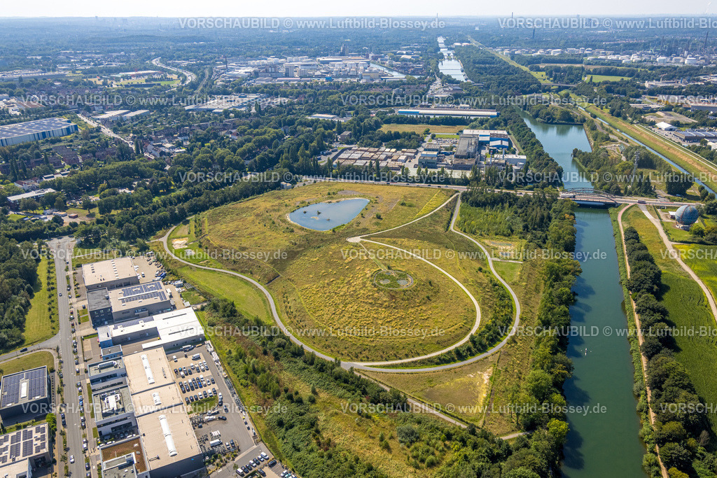 Gelsenkirchen240808754GE-Sued | Luftbild, Halde an der Marina am Stadtquartier Graf Bismarck am Rhein-Herne-Kanal, Bismarck, Gelsenkirchen, Ruhrgebiet, Nordrhein-Westfalen, Deutschland