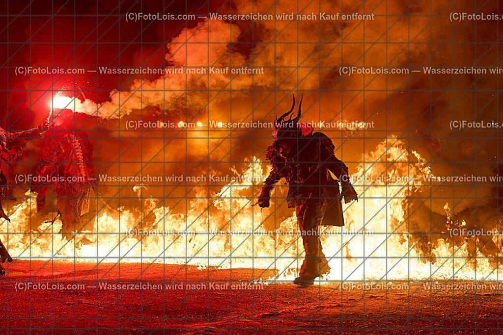 ALP8257_PerchtengruppenTreffen Gaming | (C)FotoLois.com, Alois Spandl. Perchtengruzppentreffen in Gaming am Badparkplatz, Fr 5. Januar 2024.