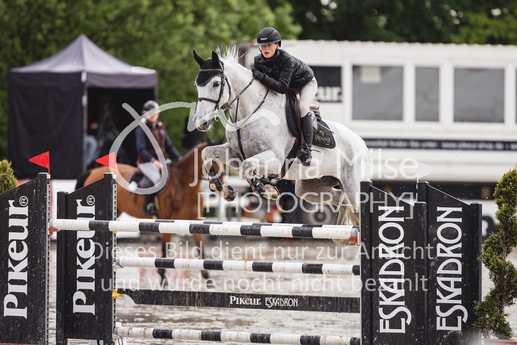 2605_MayDays_14_Zwei-Ph_M2-403 | Deine schönsten Turniermomente als professionelle Fotos! Entdecke hochwertige Pferdesport-Fotografie im Online-Shop. Jetzt Fotos finden & bestellen!