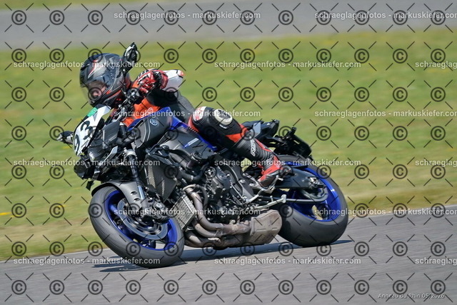 26BT02-2083 | markuskiefer.com - Realisiert mit Pictrs.com