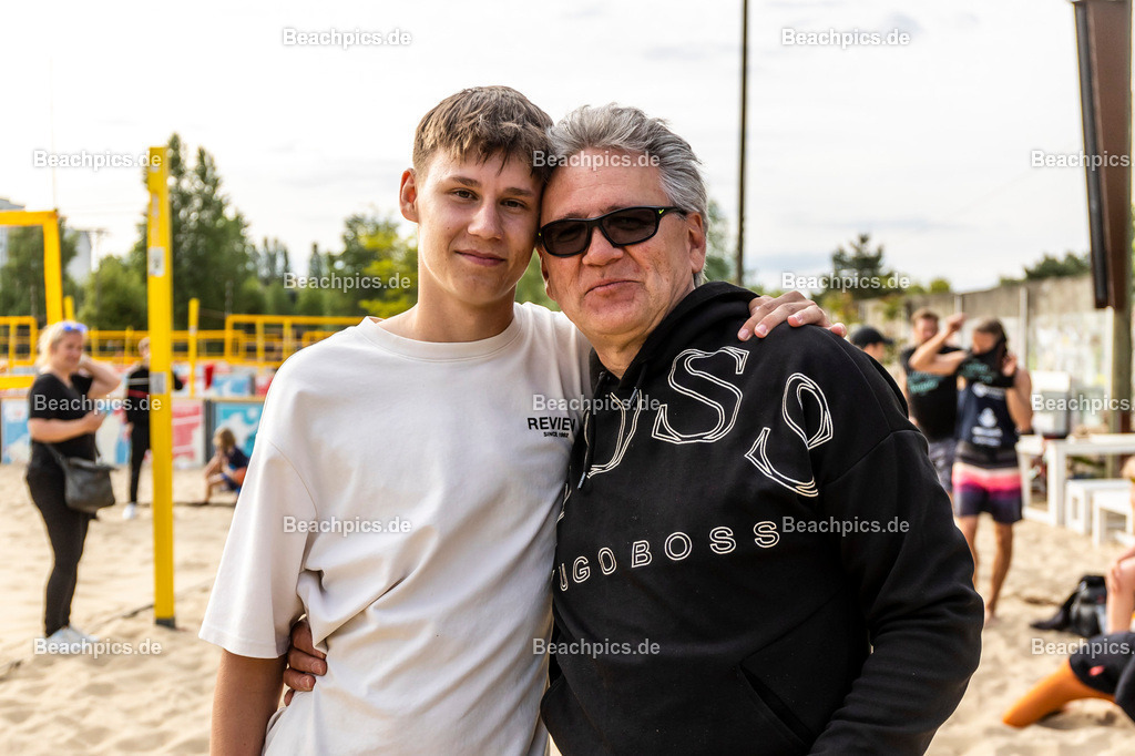 2023-00070773-Vater-Sohn-Turnier |  18.05.2023; Berlin Foto: Gerold Rebsch - www.beachpics.de
