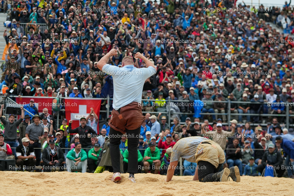 140 | René Burch leidenschaftlicher Fotograf aus Kerns in Obwalden.  Hier finden sie Sport, Landschaft und Natur Fotografie.
 - Realisiert mit Pictrs.com