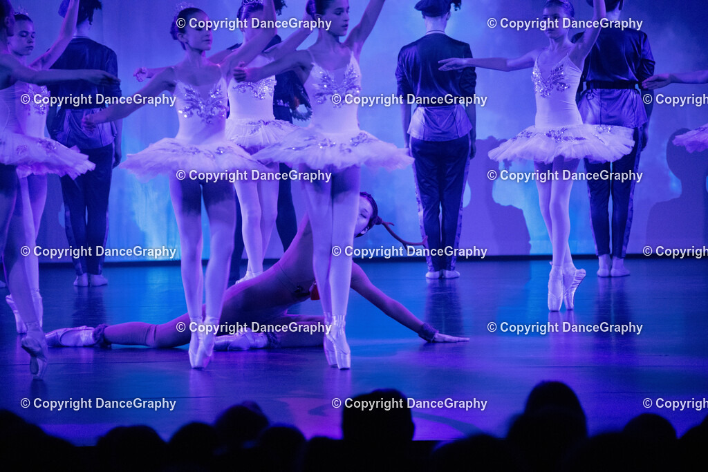 GPHY1759 | DanceGraphy - Realisiert mit Pictrs.com