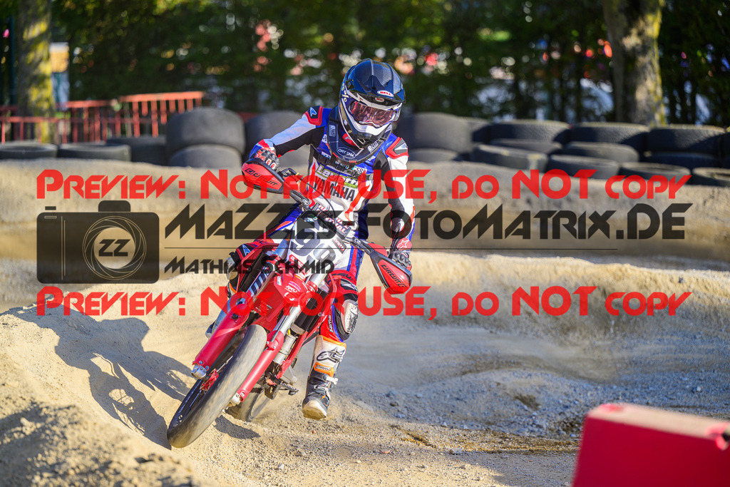 MaZZes_Fotomatrix_20241004_6021986_6107 | JUNIOR