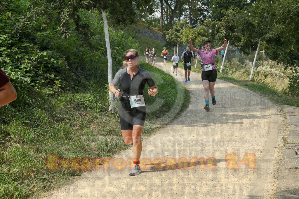 250824_1438_EX1_6979 | Sportfotografie im Rhein-Sieg Kreis, Köln, Bonn, NRW, Rheinland Pfalz, Hessen, etc. Unser Tätigkeitsfeld umfasst den Laufsport vom Volkslauf über den Marathon, Duathlon, Triathon bis zum Ultralauf wie Kölnpfad Ultra oder Schindertrail.