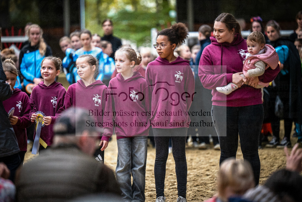DOS_0210 | Entdecke hochwertige Reitturnierfotos von Foto Oger. Professionell, emotional und authentisch – jetzt Lieblingsmomente im Shop bestellen.Deutschlandweite Turnierfotografie. - Realisiert mit Pictrs.com