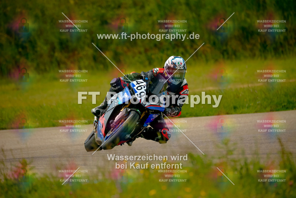 _MOT1121 | Hier findet Ihr Bilder von Touristenfahrten auf der Nürburgring Nordschleife oder von anderen Veranstaltungen die ich besucht habe. Viel Spass beim Durch Schauen 