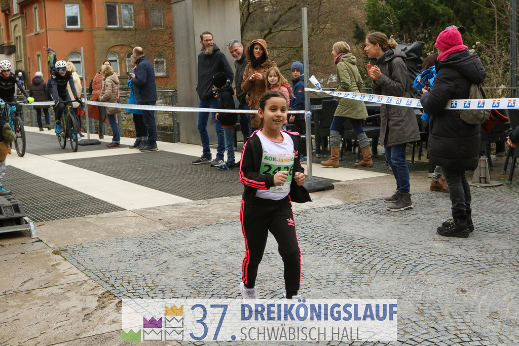 AOK JuniorCup 400m | 3Koenigslauf 2023 - Realisiert mit Pictrs.com