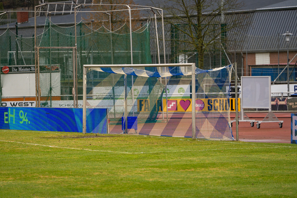 Fußball I Herren I Saison 2025-2026 I Regionalliga Nord I 23. Spieltag I TuS Blau-Weiß Lohne - SC Weiche Flensburg 08 I 0001 | jns.sportfotos - Realisiert mit Pictrs.com
